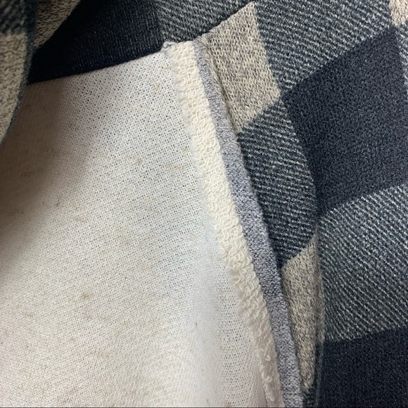 Euc 12 Pm by Mon Ami Flannel Print Turtleneck Tunic Sweater - Picture 4 of 7